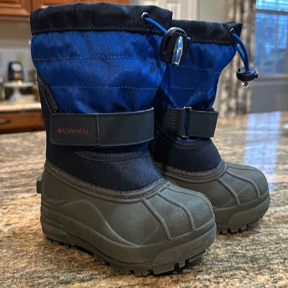 Toddler Columbia snow boots 7